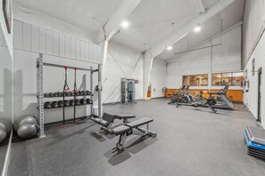 Fitness facility - Dells Vacations I -Families Hikers Golfers (Wisconsin Dells)