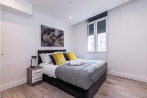 Apartment, 2 Bedrooms | 2 bedrooms, iron/ironing board, bed sheets - Haymarket House (Basingstoke)