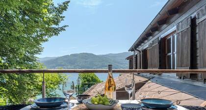 2 Bedroom Apartment, Access to Attersee Lake, Private Terrace, Free Parking