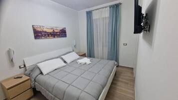 2 Schlafzimmer, Bügeleisen/Bügelbrett, Reisekinderbett, kostenloses WLAN