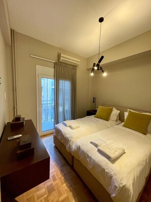 2 chambres, fer et planche à repasser, Wi-Fi, draps fournis