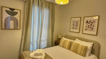 1 bedroom, desk, iron/ironing board, WiFi