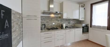 Een oven, een kookplaat