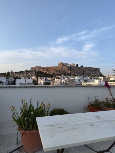 Acropoli 2 Bedroom Flat W/ Rooftop Acropolis View