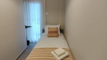 2 Schlafzimmer, Schreibtisch, Bügeleisen/Bügelbrett, WLAN