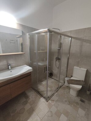 Hårtørrer, håndklæder