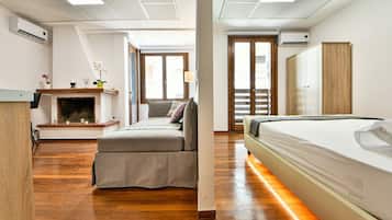 1 soveværelse, skrivebord, strygejern/strygebræt, weekendseng