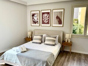 2 soverom, strykejern/-brett, reiseseng for barn og wi-fi (inkludert)