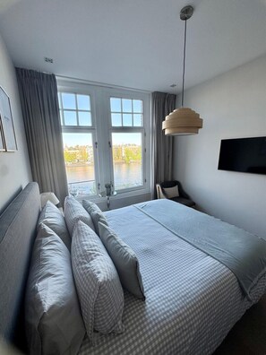 2 makuuhuonetta, silitysrauta/-lauta, vauvan matkasänky, ilmainen Wi-Fi