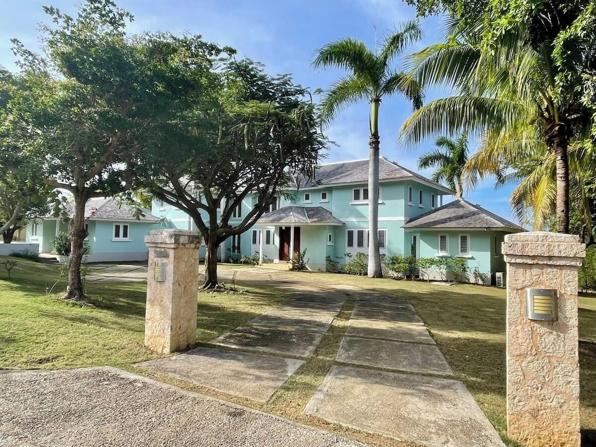 Bagian depan properti