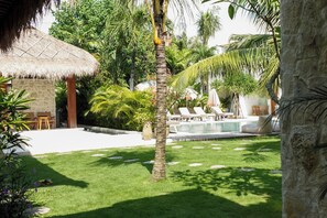 Chambre supérieure, 1 très grand lit | Vue de la chambre