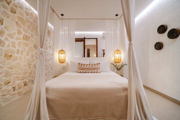 Habitación estándar, 1 cama de matrimonio grande | Ropa de cama de alta calidad, colchones con acolchado adicional, minibar