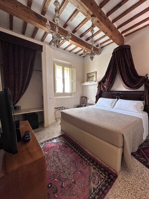 Classic Double or Twin Room - Locanda di Casa Spadoni (Faenza)