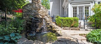 Southmoreland Mansion and Guest House on the Plaza  |  Sleeps 28!