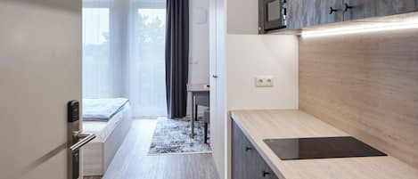 Bureau, espace de travail pour ordinateurs portables