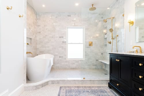 Premium Main House Harbor View King | Bathroom