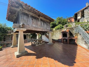 Outdoor dining - Vete Polo Segau, house for 6 people in Següencu, Cangas de Onís (Cangas de Onís)
