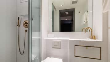 Deluxe Room | Bilik Mandi | Tab mandi, tuala disediakan