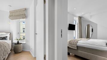 2 slaapkamers, een strijkplank/strijkijzer, reisbedje, gratis wifi