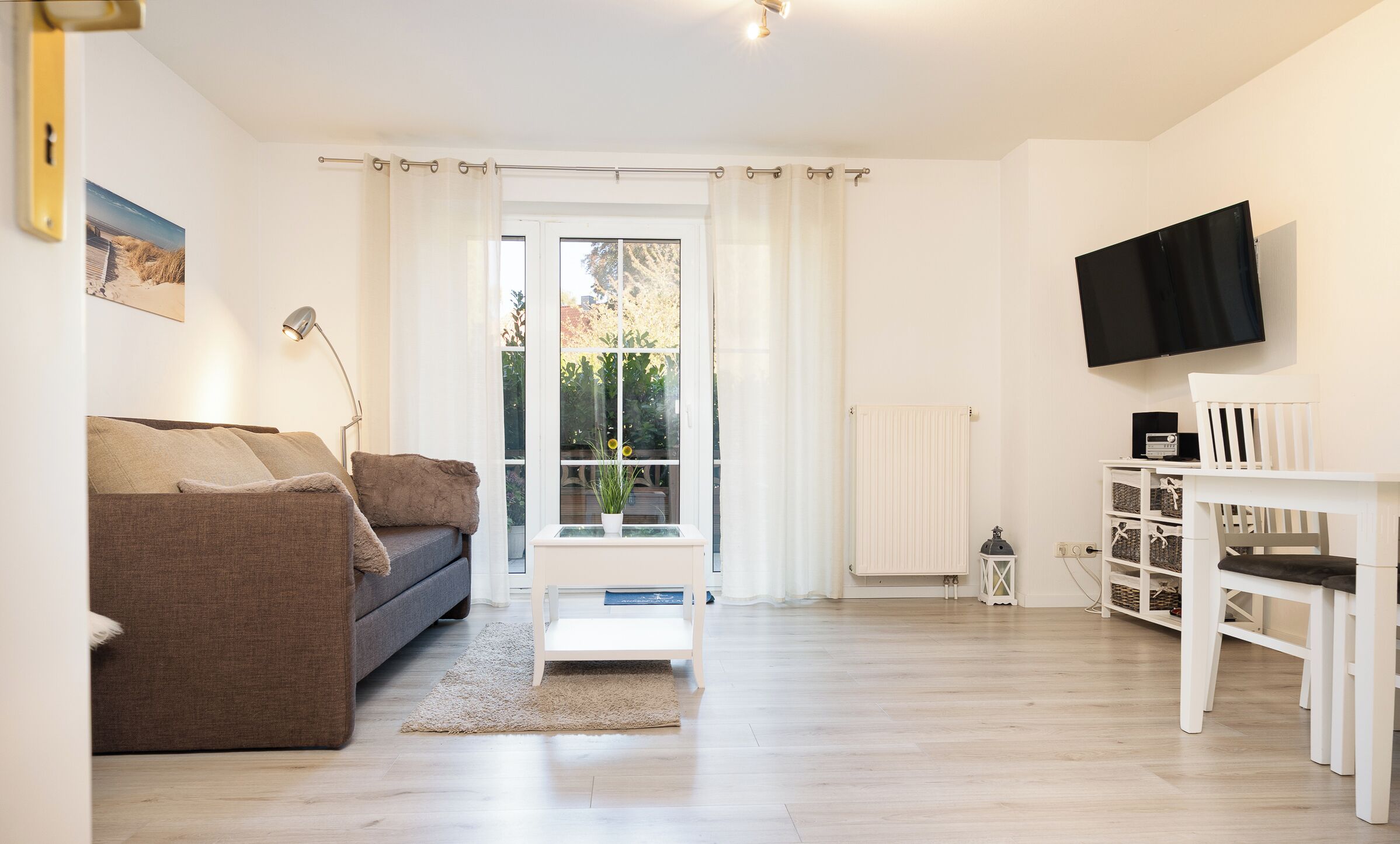 Fernseher, Stereoanlage