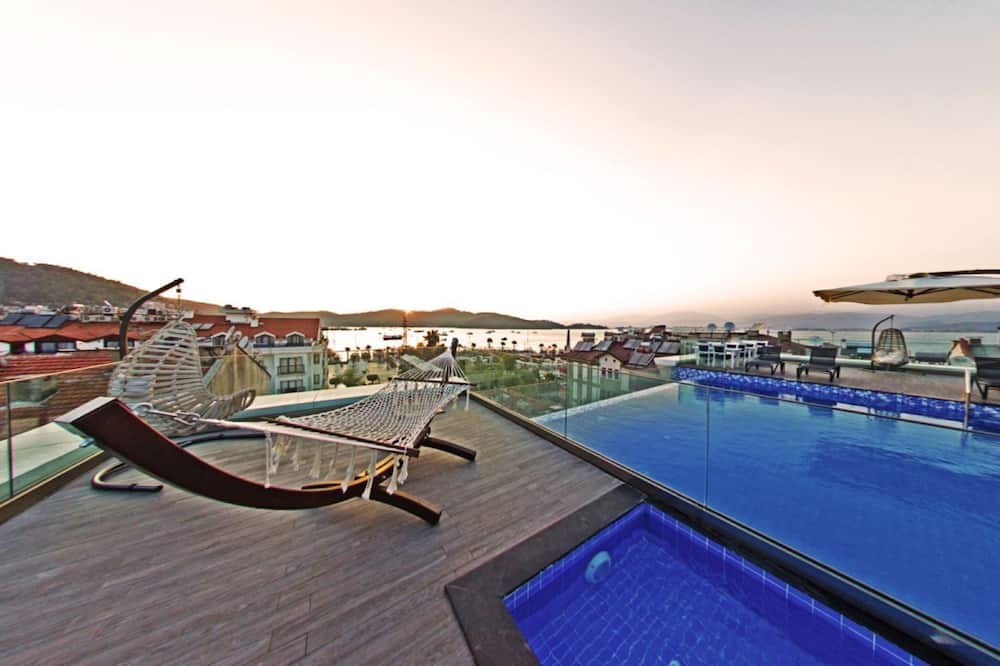 Mara Palas Hotel