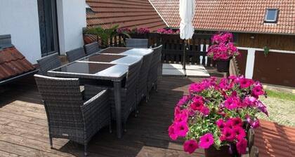 Gemütliche und naturnahe Ferienwohnung mit Terrasse
