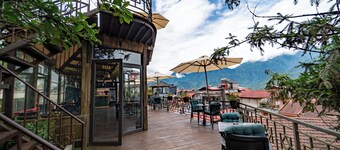 Signature by D Home Sapa