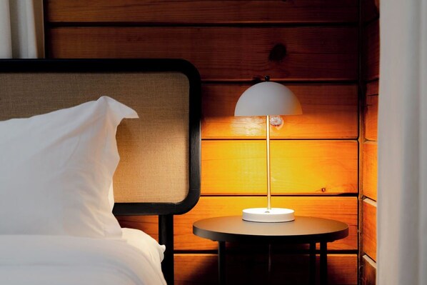 3 bedrooms, iron/ironing board, travel crib, free WiFi