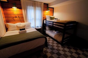 3 bedrooms, iron/ironing board, travel crib, free WiFi