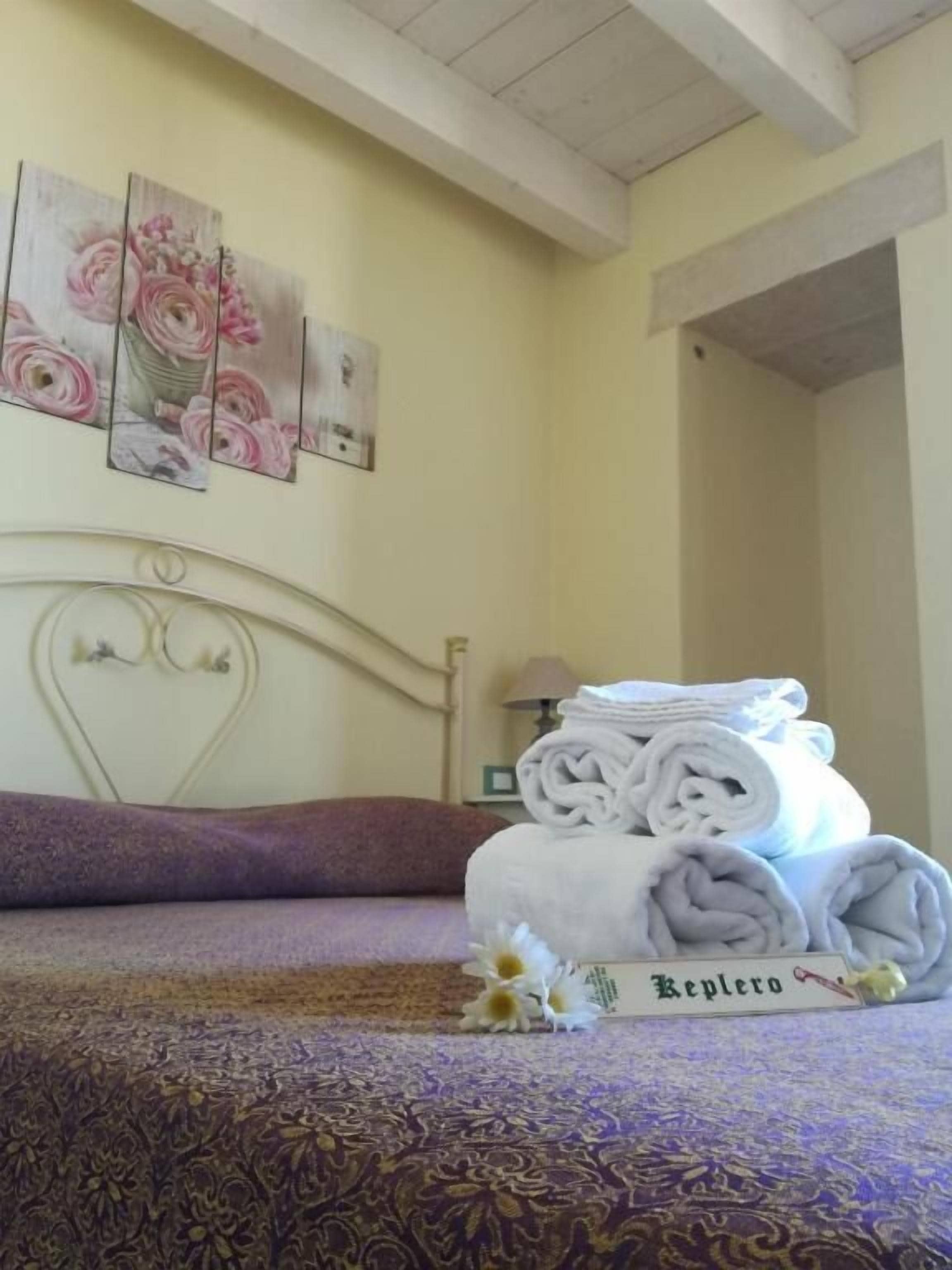 Andromeda | Una scrivania, Wi-Fi gratuito, lenzuola