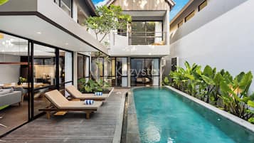 2 piscinas al aire libre