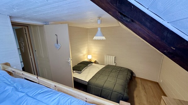 3 bedrooms, iron/ironing board