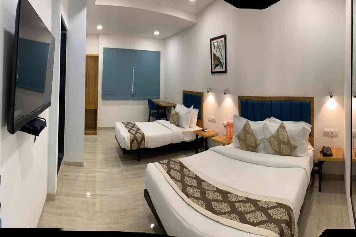 Premium Room | 1 bedroom, desk, laptop workspace, free WiFi