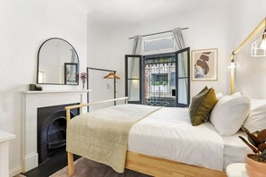 2 Schlafzimmer, BĂŒgeleisen/BĂŒgelbrett, kostenloses WLAN, BettwĂ€sche