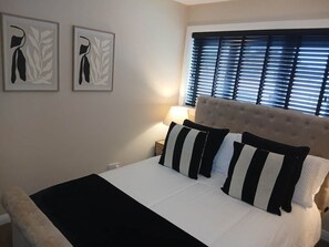 3 bedrooms, iron/ironing board, WiFi, bed sheets - Quiet 3-Bed Inverness House | Parking & Garden (Inverness)