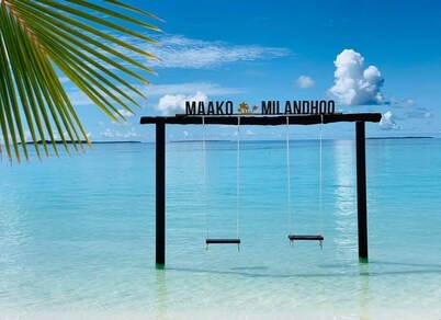 Private Vacation house in Milandhoo, Nice beach & Crystal Clear Water, WiFi, AC