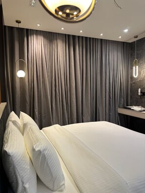 3 slaapkamers, een strijkplank/strijkijzer, gratis wifi, beddengoed
