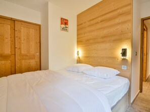 2 室のベッドルーム、ベッドシーツ