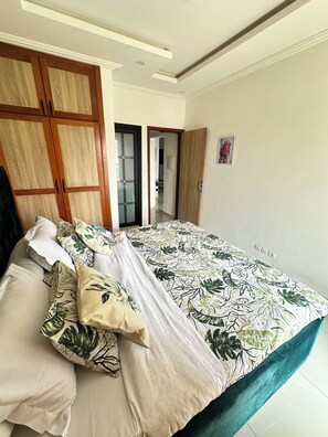 1 chambre, fer et planche à repasser, Wi-Fi, draps fournis