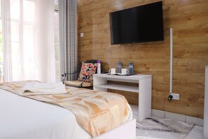Standard Studio | 1 bedroom, premium bedding, free WiFi, bed sheets