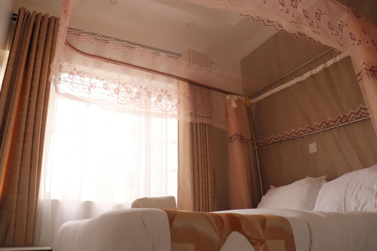 Superior Suite | 1 bedroom, premium bedding, free WiFi, bed sheets