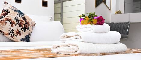 1 habitación, ropa de cama de alta calidad, wifi gratis y ropa de cama