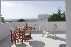 House, Smoking | 2 bedrooms, desk - Naxos Kastraki Beauty Flat & Villa (Naxos)