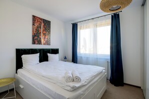 Apartment, Balcony - RentPlanet - Apartament Pułaskiego II (Wroclaw)