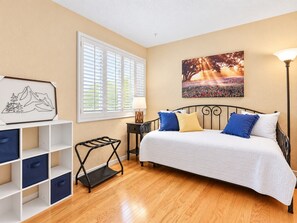 Unclassified image, 5 of 48, button - Pine Ridge Retreat • Pool • Patio • Mountain Views (El Paso)