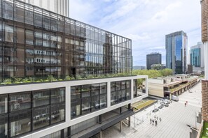 Exterior - 1 bedroom flat with terrace-Monthly rent in Madrid (Madrid)