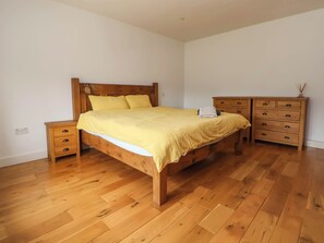 4 bedrooms, individually decorated, individually furnished, free WiFi - Sprinks Farm (Leek)