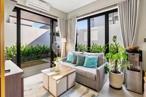 Villa, 2 Bedrooms, City View | Living area