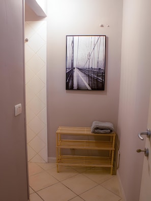 1 bedroom, iron/ironing board, free WiFi