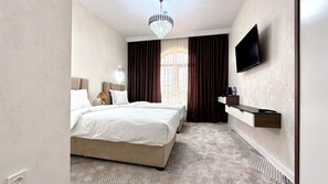 9 bedrooms, iron/ironing board, bed sheets